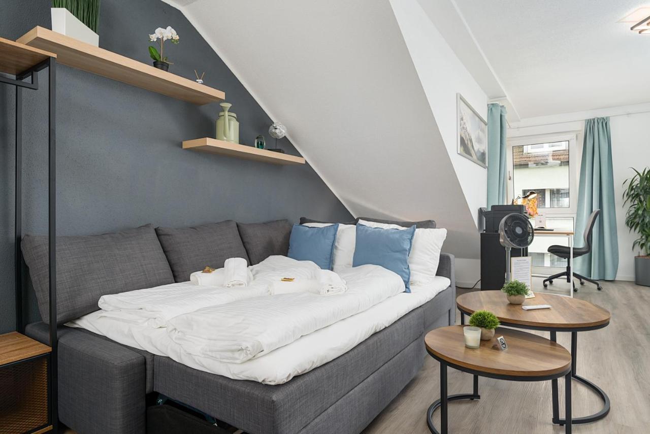 Federnest - Luxus-studio - Kingsize Boxspringbett - Home-office Mit Monitor Und Drucker - 11 Min Hbf Apartment *
