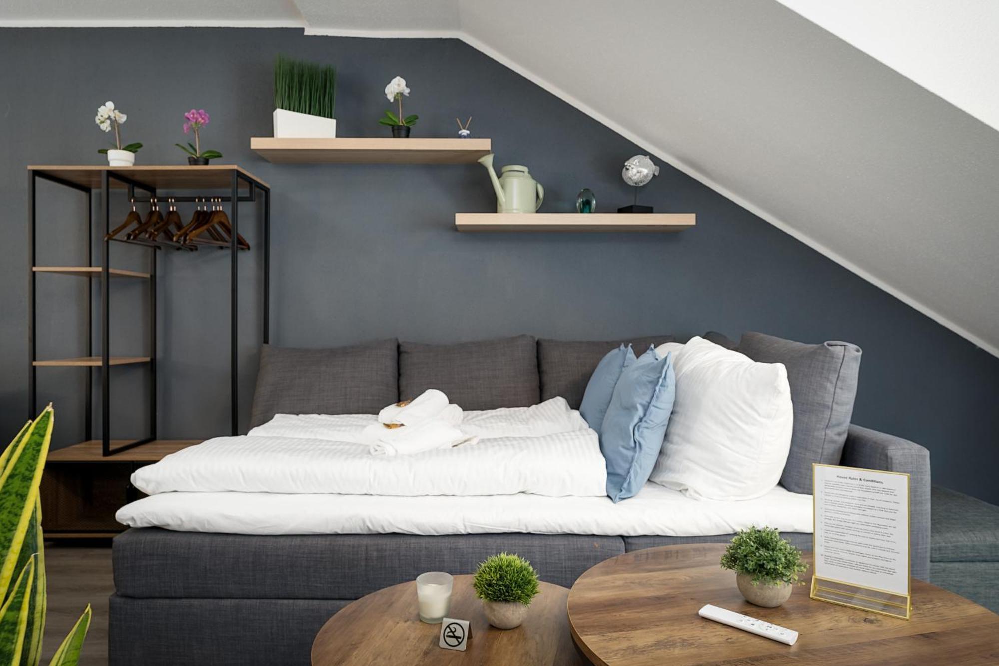 Apartment Federnest - Luxus-studio - Kingsize Boxspringbett - Home-office Mit Monitor Und Drucker - 11 Min Hbf Duisburg